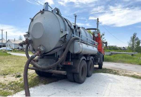 Các phương pháp xử lý dầu mỡ trong bể phốt nhà hàng hiệu quả